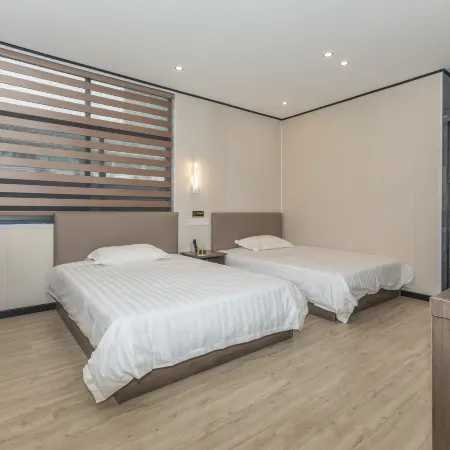 Shell Hotel (Cangzhou Hongtong Passenger Transport Terminal Shop)