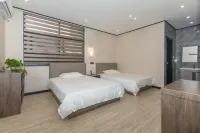 Shell Hotel (Cangzhou Hongtong Passenger Transport Terminal Shop)