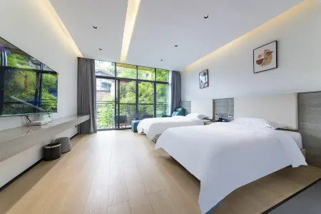 Yuanzi Shuo Courtyard Vacation Apartment (Leshan Giant Buddha Zhanggongqiao Food Street)