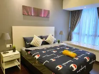 R&F Princess Cove Apartment by SC Homestay