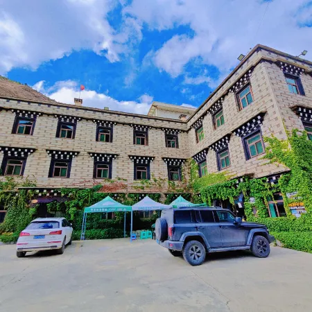 Yuetu Lvzhe Inn