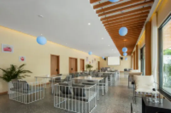 Qixiannv Homestay (Xiannv Mountain Shop)