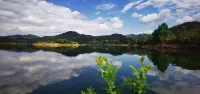 Nanbu County Yaxinyuan Fisherman's House - วิว