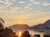 Villa Phonethip Mekong Riverside Hotels near Wat Xiengthong