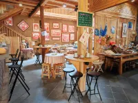 Xiazhai Gate Homestay (Longtan Village)