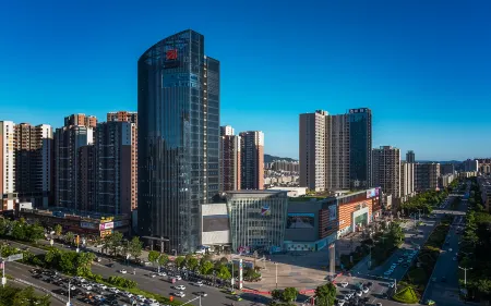 Lavande Hotel (Heyuan Wanlongcheng) Отели рядом с достопримечательностью «Wutong Mountain Park»