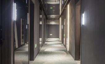 Shudaixiong E-Sports Hotel (Lishui Yongshoufang Commercial Street)