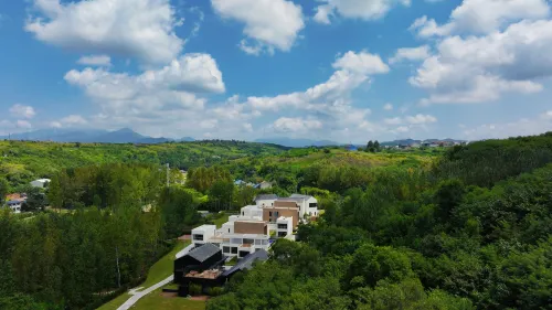 The General's Hometown GeDa Courtyard Hotels in Lantian