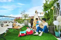 GangShe Rooftop View Hotel l (Guilin Two Rivers And Four Lakes Elephant Trunk Hill) - Family