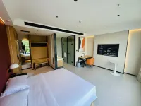 Hemuyueju Hotel (Weichang Mulan New World) فنادق في ويتشانغ