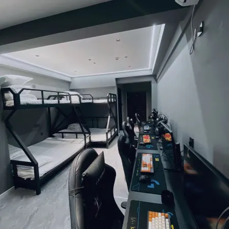 Yehuanxing Esports Hotel