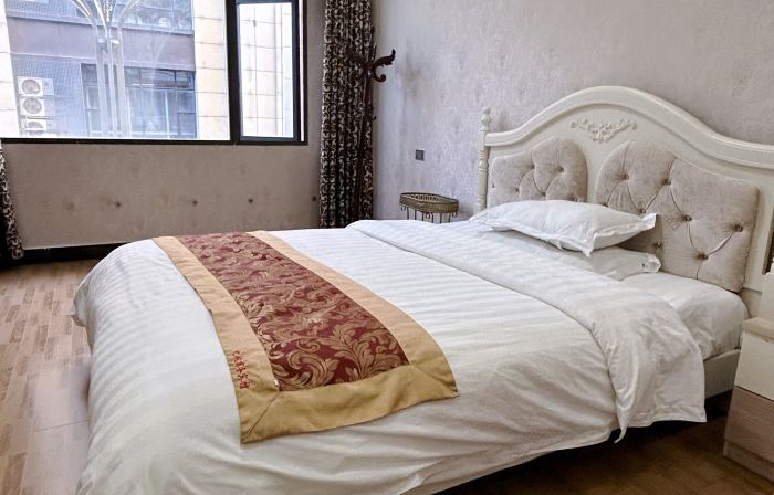 Yifan Business Hotel
