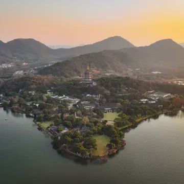 浙江西子賓館·汪莊·西湖名園 三潭映月附近的飯店