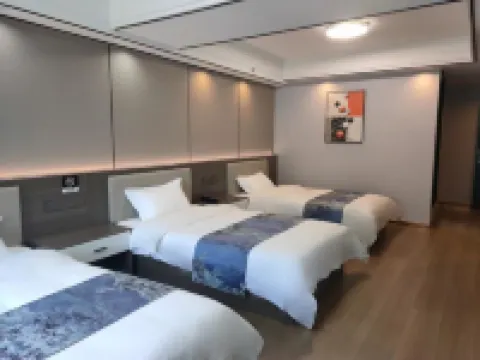 โรงแรมไคเฉิน (สถานีรถไฟความเร็วสูงปี้เจี๋ย) โรงแรมในปี้เจี๋ย