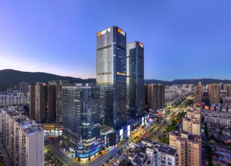 Metropolo Jinjiang  Hotels (Kunming Harmony Plaza Beijing Road Branch) Отели рядом с достопримечательностью «Junfacheng Wen Yi Duo Park»