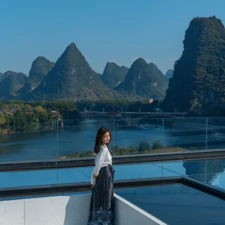 Miracle Hotel (Yangshuo West Street Lijiang Branch)