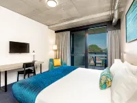 Nesuto Curtin Perth Hotel Hotels near Como