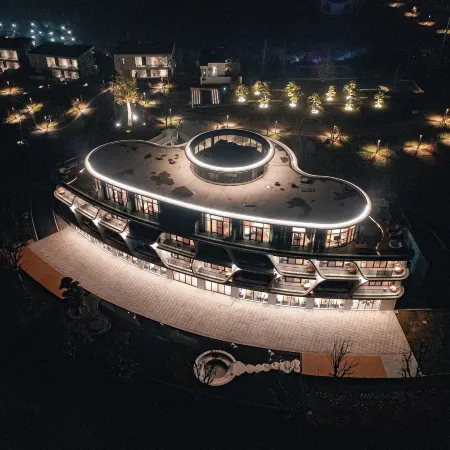 Yixing InLong  Lingshang Holiday House