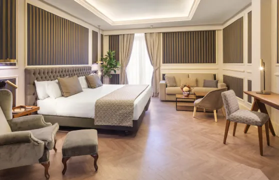 加泰羅尼亞科爾特斯酒店