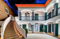 Bajianli Homestay (Yining Airport Liuxing Street) Hotels near Liuxing Street