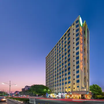 Vienna Hotel (Bolo West Bus Station)