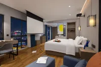 Manhattan Hotel