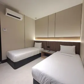 Urban Inn Myra Meranti