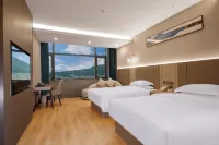 Yujingtan Intercontinental Hotel Tengchong