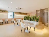 Stanton Gaya Hotel Отели рядом с достопримечательностью «Торговый центр Wisma Merdeka»