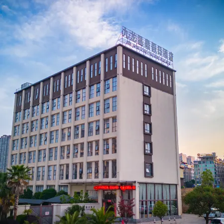 Jiulong Hot Spring Holiday Hotel
