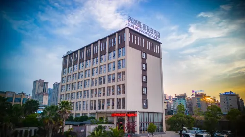 Jiulong Hot Spring Holiday Hotel Hotels in Qujing