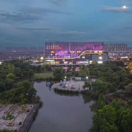 HanTing Hotel (Taixing Binjiang Town Futai Square)