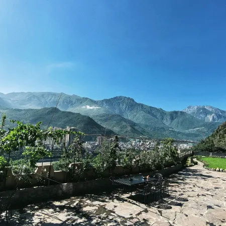 Taiji B&B Hotel