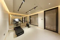 MIEN BIAS HOTEL (Shenzhen Guomao Metro Station)