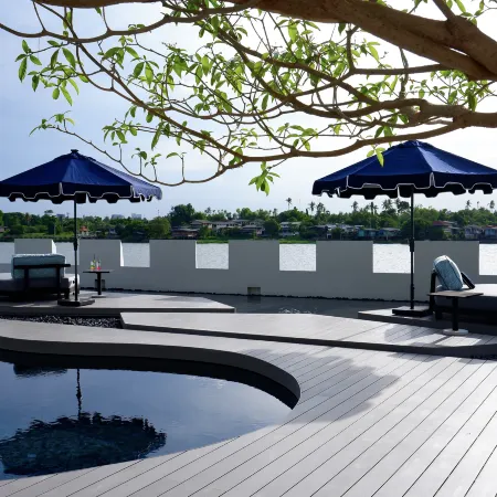 Kalanan Riverside Resort