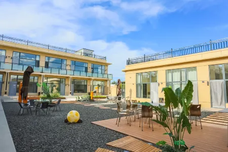 Xi You Homestay (Ulanhada Volcano Geopark Branch) Отели рядом с достопримечательностью «Wulanhada Volcanic Grassland»