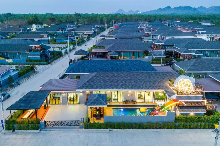 รูปภาพของบ้านโดมดูดาว พูลวิลล่าชะอำ