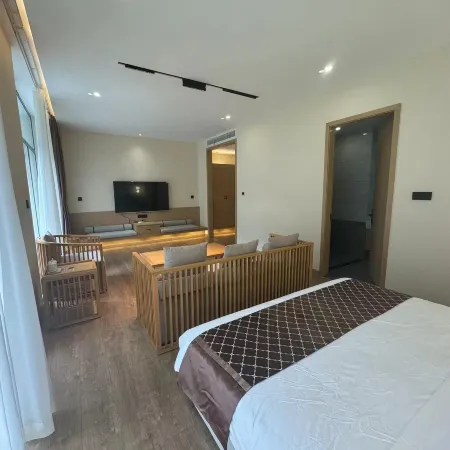 She County Zhonghuangshan Inn