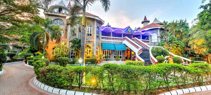 Celebrity Resort Hotels in Secunderabad