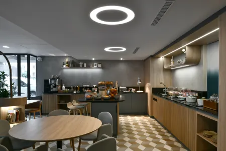 Citadines les Halles Paris Отели рядом с достопримечательностью «Площадь Пирамид»