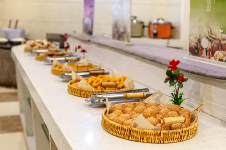 Ouguan International Hotel Отели рядом с достопримечательностью «Jiangxi University of Science and Technology (East to Zhongcheng Mansion)»