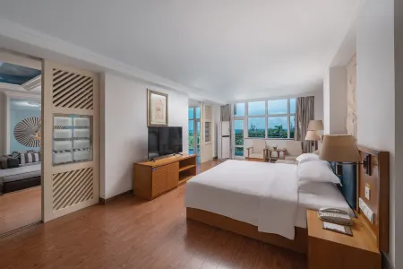 Sanya Huayuan Hot Spring Seaview Resort