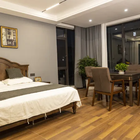 Garden Homestay (Jiayu Red Star Trade City Branch)