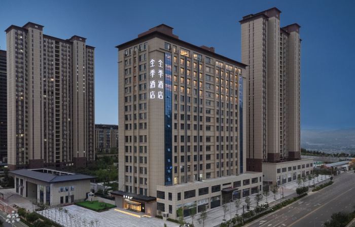 JI Hotel (Hancheng Zhenzhou Main Street Shuxiangcheng)