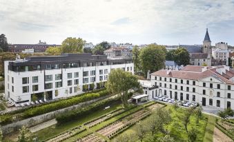 Domaine Reine Margot Paris Issy MGallery Collection