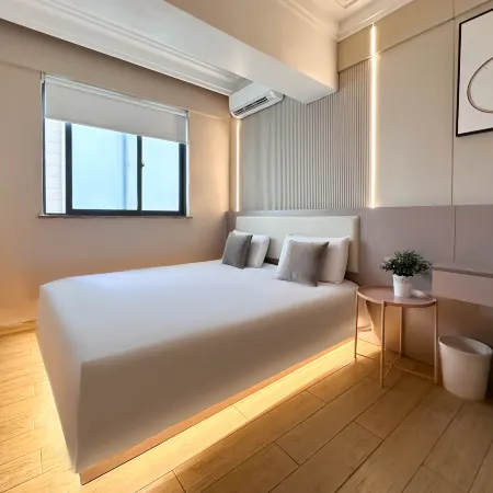 Miduo Light Luxury Hotel (Chuhe Han Street Subway Station Provincial Museum)