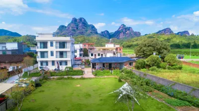 Moye View Leisure Holiday Village (Danxia Mountain)