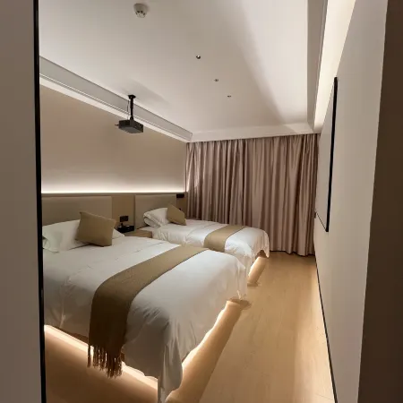 Yaxuan Smart Hotel