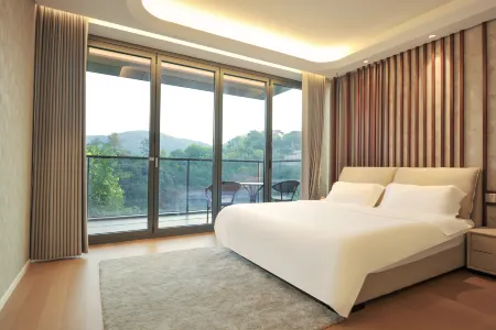 Manyuan · Mogan Mountain J. Lalli Valley Holiday Villa (Moganshan Yucun Scenic Area Branch) Отели рядом с достопримечательностью «Baiyun Mountain Pavilion»