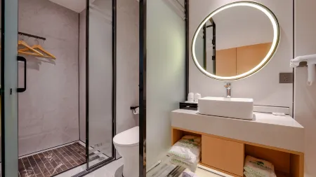 GreenTree Inn (Yulin Yuntian Cultural City Baihuahui Shopping Plaza)